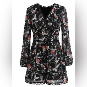 CHICWISH Women's V-Neck Floral Puff Sleeve 
High Waisted Chiffon Romper Size S